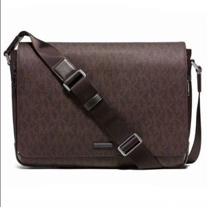 Michael Kors Harrison Messenger Bag